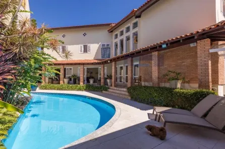 Sobrado com 4 Quartos à venda, 510m² no Vila Oliveira, Mogi das Cruzes