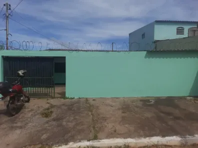 Casa com 3 Quartos à venda, 100m² no Recanto das Emas, Brasília