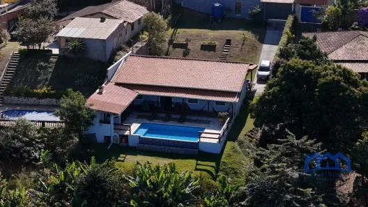Fazenda/Sítio com 3 Quartos à venda, 1200m² no , Mairinque