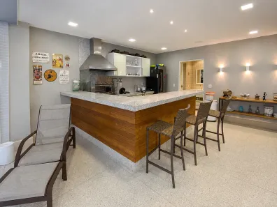 Casa com 4 Quartos para alugar, 384m² no Praia da Costa, Vila Velha