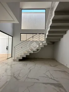 Sobrado com 3 Quartos à venda, 200m² no Ilda, Aparecida de Goiânia