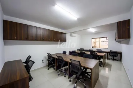 Sala Comercial para alugar, 30m² no Jardim das Acácias, São Paulo