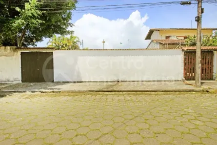 Lote/Terreno à venda, 250m² no Parque Turistico, Peruíbe