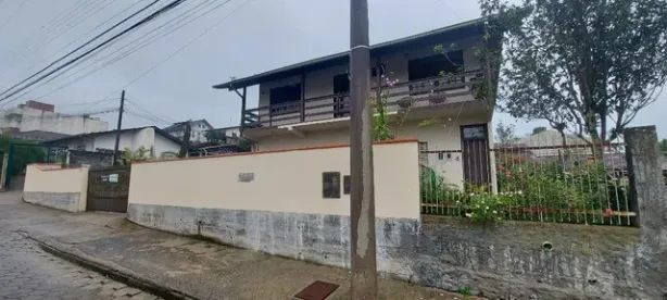 Casa com 3 Quartos à venda, 280m² no Floresta, Joinville