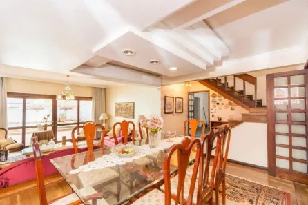Casa com 4 Quartos à venda, 297m² no Passo da Areia, Porto Alegre