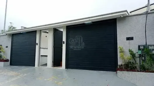 Casa com 2 Quartos à venda, 74m² no Caneca Fina, Guapimirim