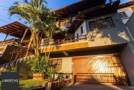 Casa com 6 Quartos à venda, 360m² no Cristo Redentor, Porto Alegre