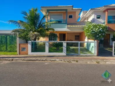 Sobrado com 3 Quartos à venda, 127m² no São João do Rio Vermelho, Florianópolis
