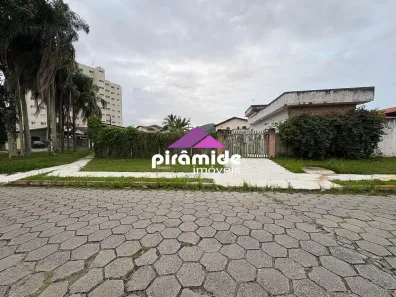 Lote/Terreno à venda, 777m² no Prainha, Caraguatatuba