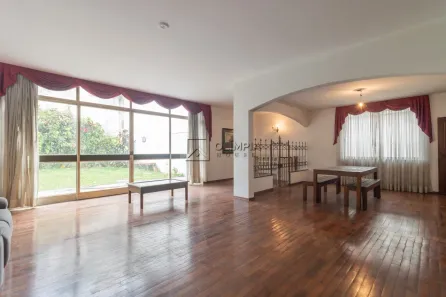 Casa com 4 Quartos à venda, 387m² no Vila Madalena, São Paulo