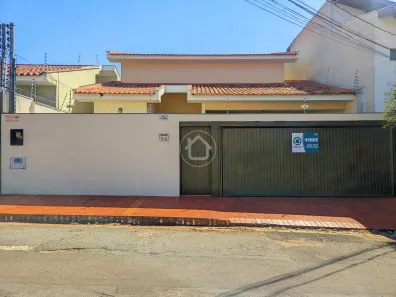 Sobrado com 4 Quartos à venda, 257m² no Vila Giocondo Orsi, Campo Grande