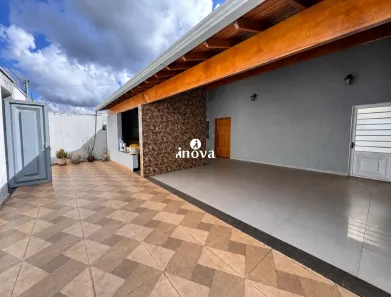 Casa com 3 Quartos à venda, 178m² no Jardim São Bento, Uberaba
