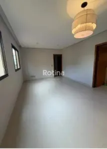 Apartamento com 3 Quartos para alugar, 88m² no Santa Mônica, Uberlândia