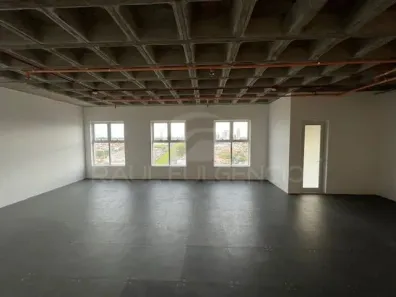 Sala Comercial para alugar, 75m² no Bela Suiça, Londrina