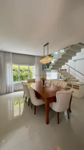 Casa de Condomínio com 3 Quartos para alugar, 300m² no Jardim Imperial, Cuiabá
