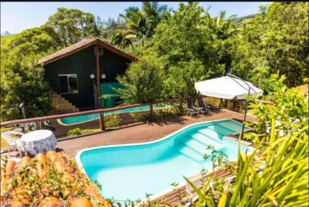 Casa com 6 Quartos para alugar, 230m² no , Antônio Carlos
