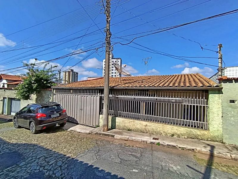 Casa com 3 quartos — Dom Cabral, Belo Horizonte