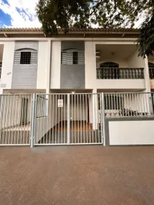 Sobrado com 3 Quartos para alugar, 105m² no Jardim Goiás, Rio Verde
