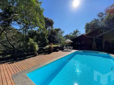 Casa de Condomínio com 4 Quartos à venda, 430m² no Itaipava, Petrópolis