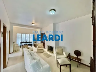 Casa de Condomínio com 4 Quartos à venda, 400m² no Moinho Velho, Embu das Artes