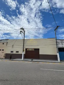 Galpão/Depósito/Armazém com 2 Quartos para alugar, 400m² no São Lourenço, Niterói