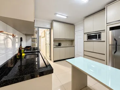 Apartamento com 3 Quartos à venda, 95m² no Centro, Florianópolis