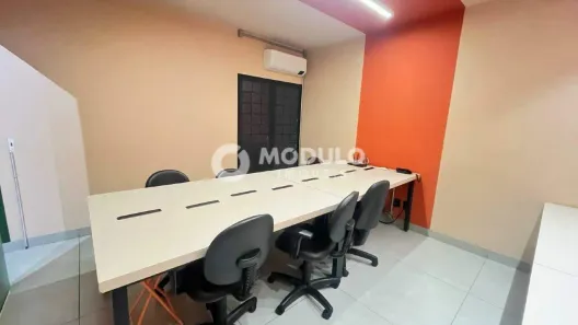 Sala Comercial para alugar, 25m² no Cazeca, Uberlândia