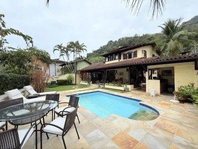 Casa de Condomínio com 8 Quartos à venda, 330m² no Portogalo, Angra dos Reis