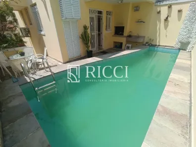 Sobrado com 3 Quartos à venda, 200m² no Vila Mathias, Santos