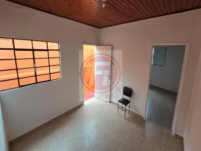 Casa com 2 Quartos para alugar, 60m² no Vila Marieta, São Paulo