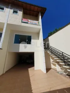 Sobrado com 3 Quartos à venda, 200m² no Jardim Virginia Bianca, São Paulo