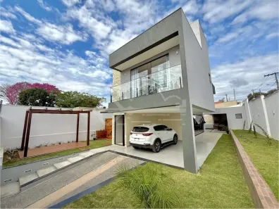 Casa com 3 Quartos à venda, 210m² no Céu Azul, Belo Horizonte