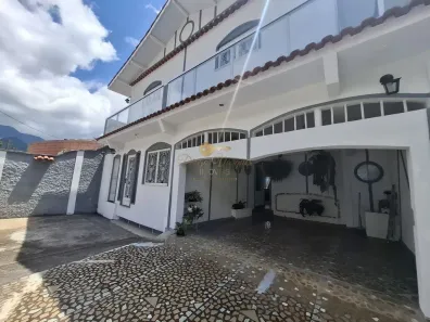 Casa com 5 Quartos à venda, 517m² no Fazendinha, Teresópolis