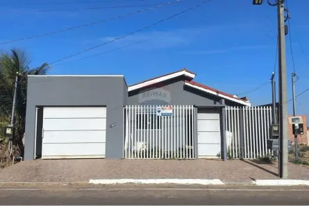 Casa com 3 Quartos à venda, 170m² no , Canarana
