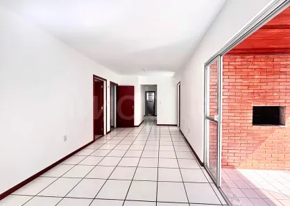 Apartamento com 3 Quartos para alugar, 92m² no Centro, Balneário Camboriú