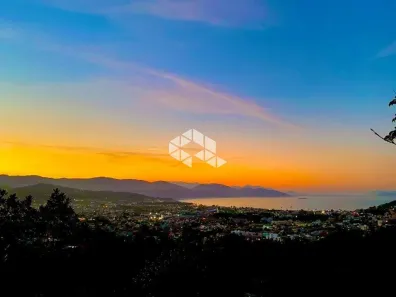 Lote/Terreno à venda, 700m² no Praia Do Silveira, Garopaba