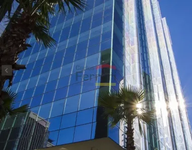 Prédio Comercial para alugar, 246m² no Jardim Paulistano, São Paulo