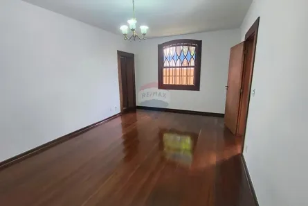 Imóvel Comercial com 4 Quartos para alugar, 301m² no Jardim São Carlos, Campinas