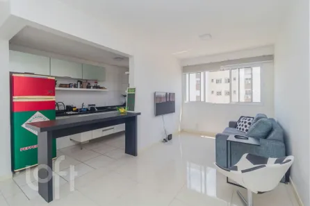 Apartamento com 2 Quartos à venda, 54m² no Passo da Areia, Porto Alegre