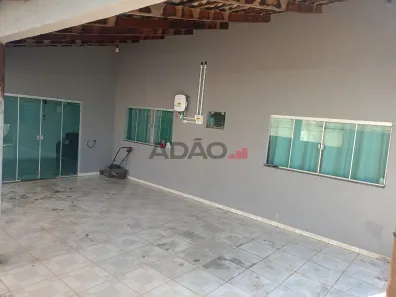 Casa com 4 Quartos à venda, 230m² no Jardim Petrópolis, Goiânia