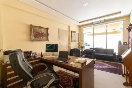 Casa com 3 Quartos à venda, 246m² no Cambuí, Campinas
