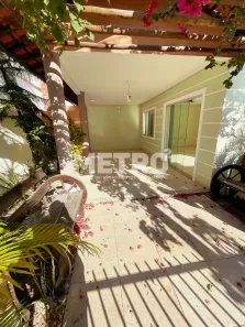 Casa de Condomínio com 2 Quartos para alugar, 130m² no Cidade Universitária, Petrolina