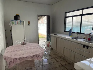 Casa com 2 Quartos para alugar, 180m² no Jardim Planalto, Limeira