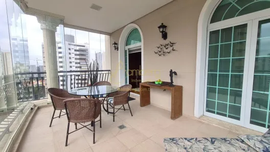 Apartamento com 4 Quartos para alugar, 226m² no Campo Belo, São Paulo