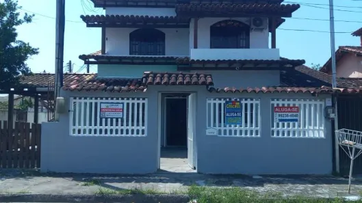 Casa com 2 Quartos para alugar, 50m² no Extensão do Bosque, Rio das Ostras