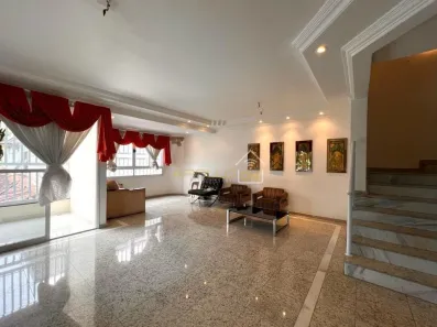 Sobrado com 5 Quartos à venda, 267m² no Embaré, Santos