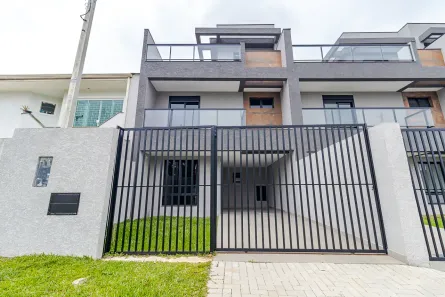 Sobrado com 3 Quartos à venda, 185m² no Boqueirão, Curitiba