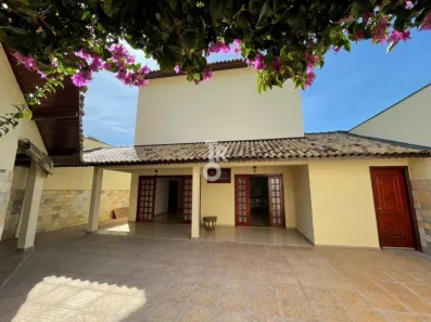 Sobrado com 3 Quartos à venda, 245m² no Jardim Primavera, Itupeva