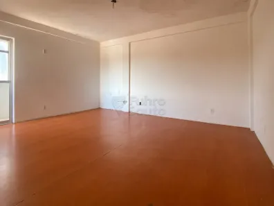 Imóvel Comercial com 3 Quartos à venda, 185m² no Três Vendas, Pelotas