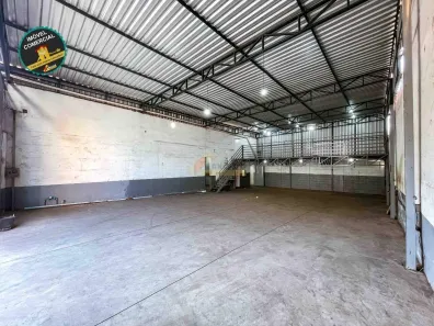 para alugar, 200m² no Porto Velho, Divinópolis